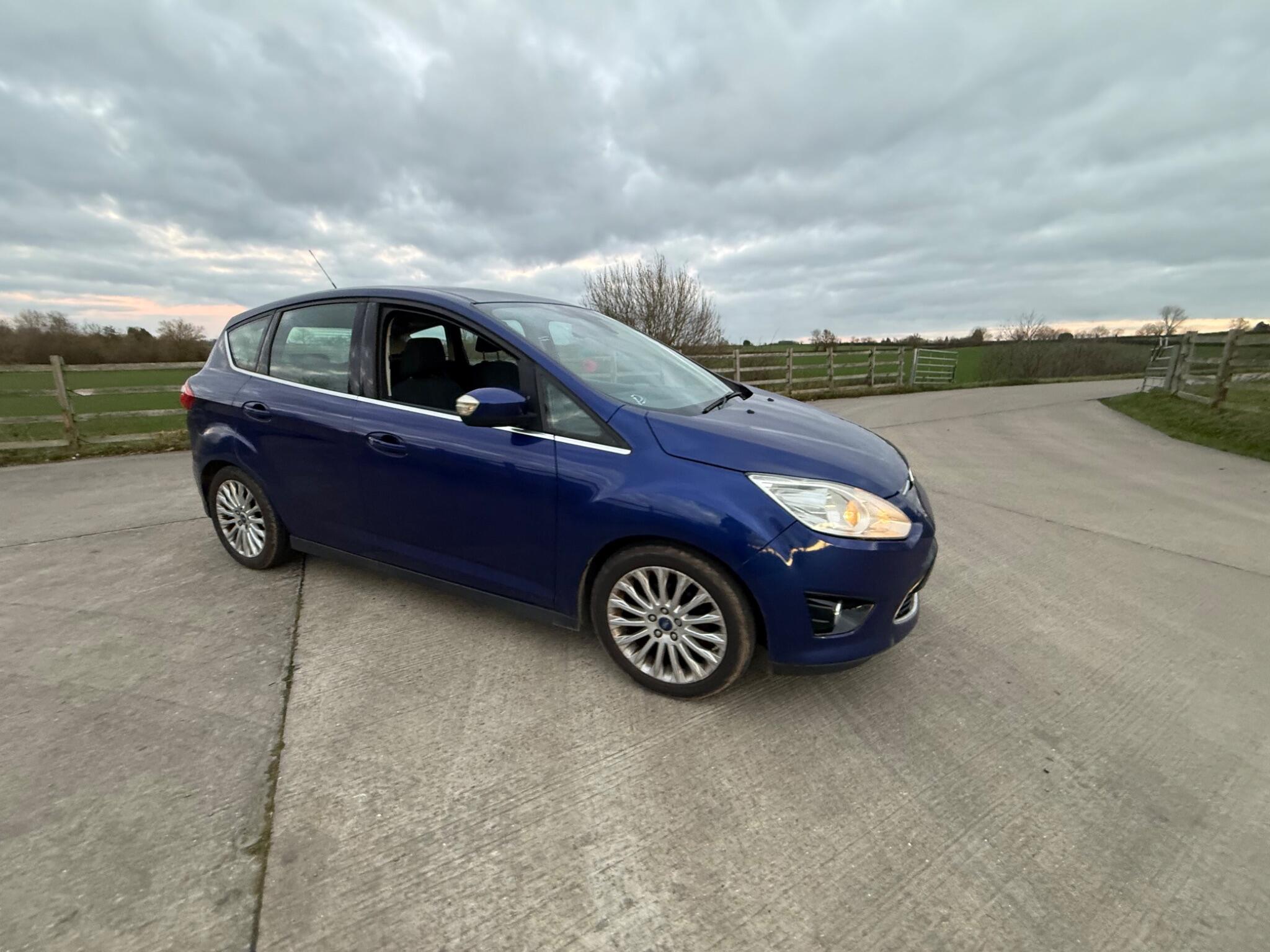 Ford C-Max 1.6 TDCi Titanium Euro 5 5dr — photo 60 of 104